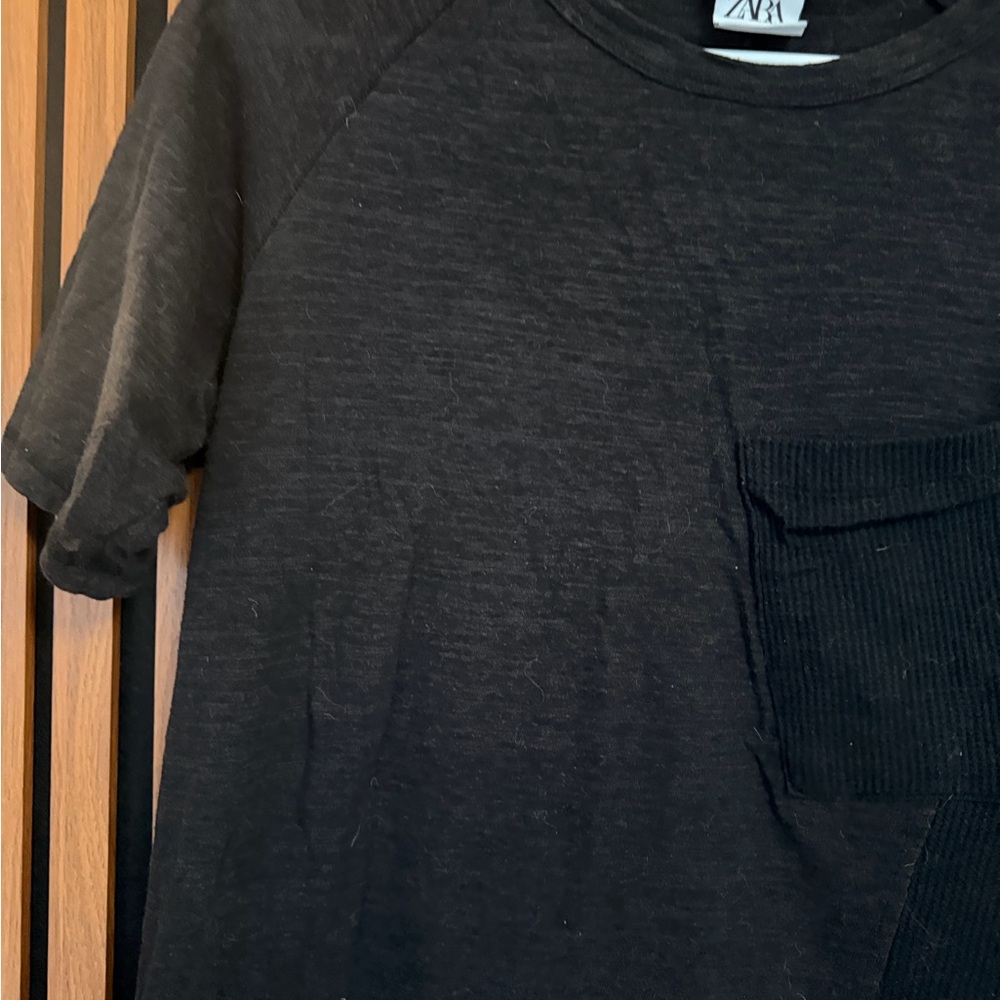 Zara Men's Charcoal Short Sleeve Tee